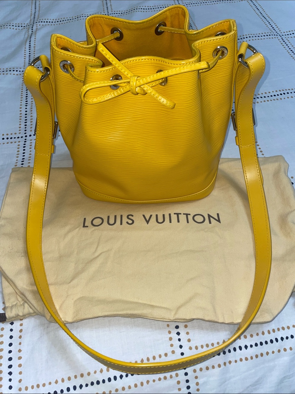 Louis Vuitton Yellow Citron Epi Leather Drawstring Noe BB Bucket Bag